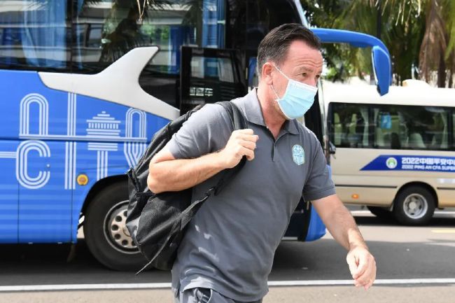 被男朋友吸吮胸60分钟视频